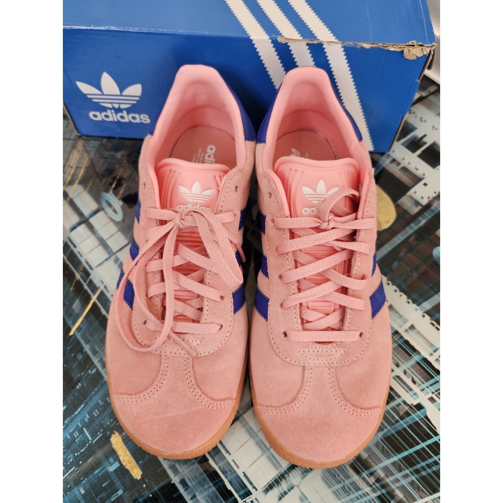 Adidas Gazelle J 'Semi Pink Spark Lucid Blue' kids' Size 5.5 IG9153 - Picture 2 of 10